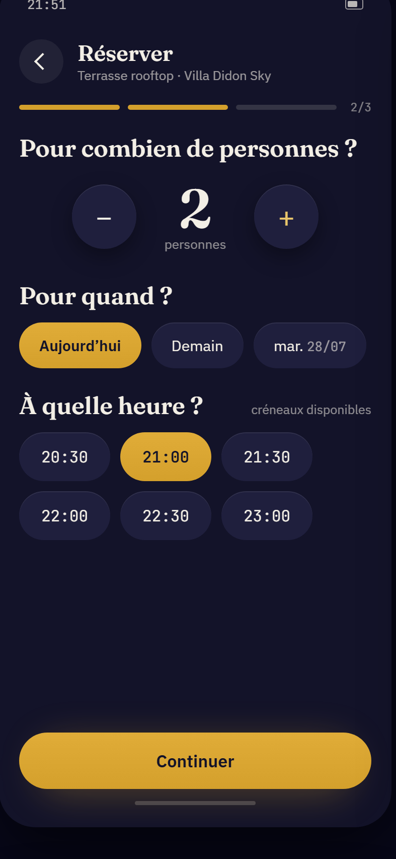 Écran de réservation : choix de la date, de l’heure et du nombre de personnes
